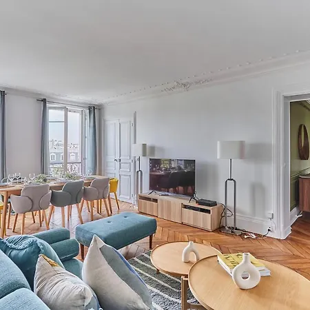 Bastille By Prestige * פריז
